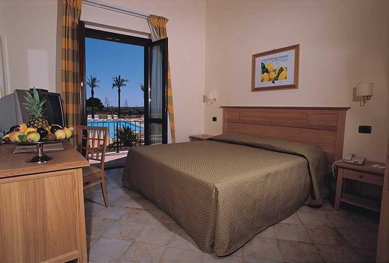 Grand Hotel Selinunte Marinella di Selinunte Oda fotoğraf